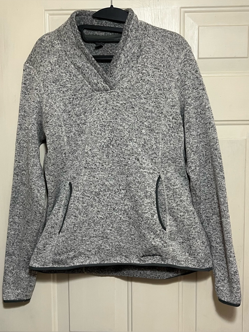 Eddie Bauer Women’s M Gray Marled Fleece Shawl Collar Pullover Sweater